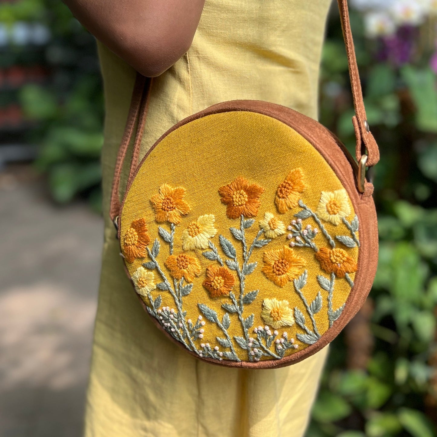 Yellow Mellow Round Sling Bag