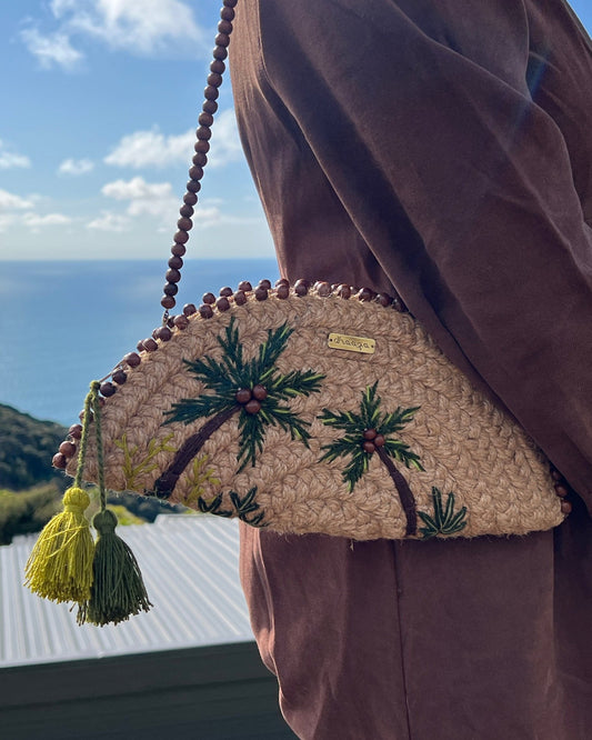 Große Clutch mit Halbmond-Motiv „Tropical Coco“