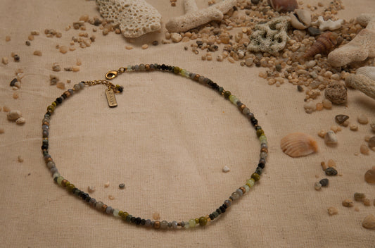 Green Forest Crystal Stone Beach Choker Necklace